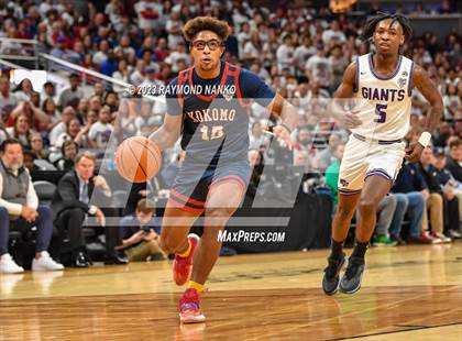 Thumbnail 3 in Ben Davis v Kokomo (IHSAA 4A Final) photogallery.