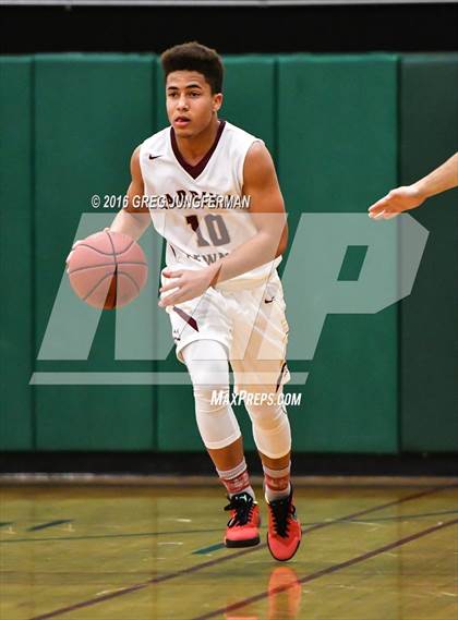 Thumbnail 2 in Montgomery vs. Cardinal Newman photogallery.