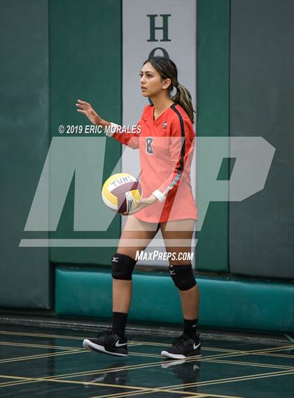 Thumbnail 2 in Kerman vs Tulare Union (Patriot Varsity Tournament) photogallery.