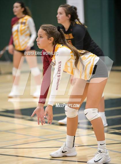 Thumbnail 3 in Kerman vs Tulare Union (Patriot Varsity Tournament) photogallery.