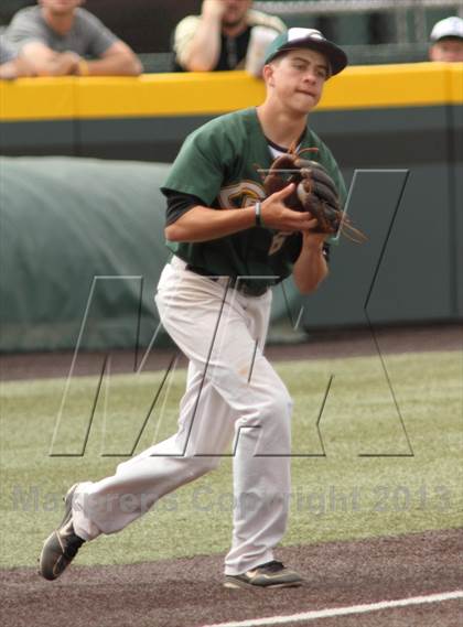 Thumbnail 1 in Carroll vs. Eisenhower (KSHSAA 5A Playoff) photogallery.
