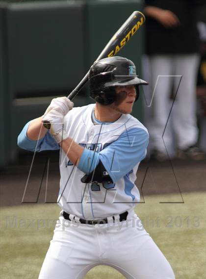 Thumbnail 2 in Carroll vs. Eisenhower (KSHSAA 5A Playoff) photogallery.