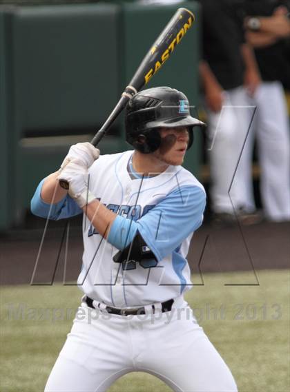 Thumbnail 3 in Carroll vs. Eisenhower (KSHSAA 5A Playoff) photogallery.