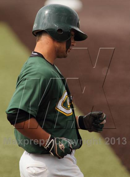 Thumbnail 2 in Carroll vs. Eisenhower (KSHSAA 5A Playoff) photogallery.