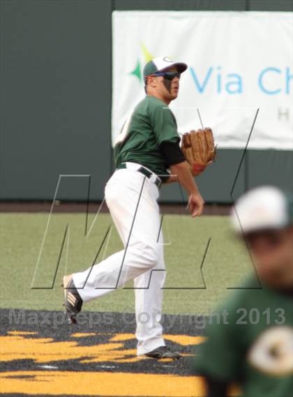 Thumbnail 2 in Carroll vs. Eisenhower (KSHSAA 5A Playoff) photogallery.