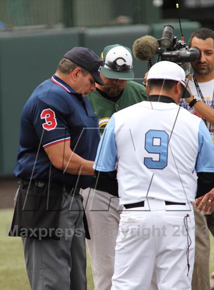 Thumbnail 1 in Carroll vs. Eisenhower (KSHSAA 5A Playoff) photogallery.