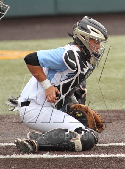 Thumbnail 3 in Carroll vs. Eisenhower (KSHSAA 5A Playoff) photogallery.