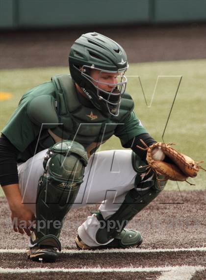 Thumbnail 2 in Carroll vs. Eisenhower (KSHSAA 5A Playoff) photogallery.