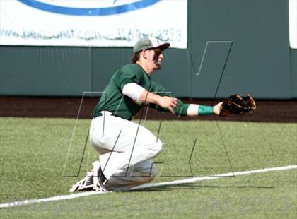 Thumbnail 3 in Carroll vs. Eisenhower (KSHSAA 5A Playoff) photogallery.