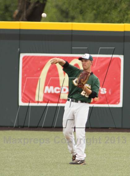 Thumbnail 3 in Carroll vs. Eisenhower (KSHSAA 5A Playoff) photogallery.