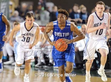 Thumbnail 3 in Curtis vs Central Valley (WIAA 4A Quarterfinal) photogallery.