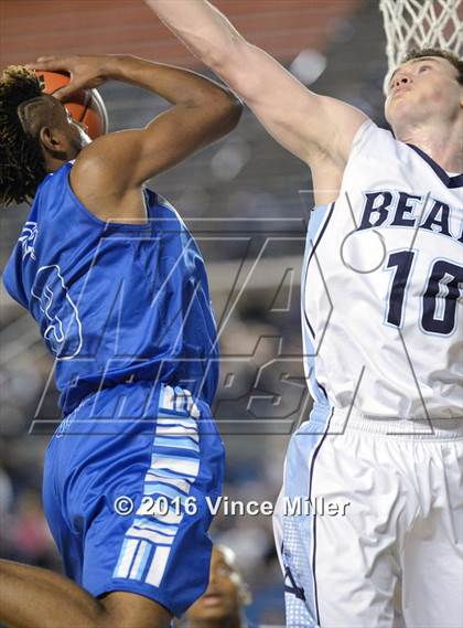 Thumbnail 3 in Curtis vs Central Valley (WIAA 4A Quarterfinal) photogallery.