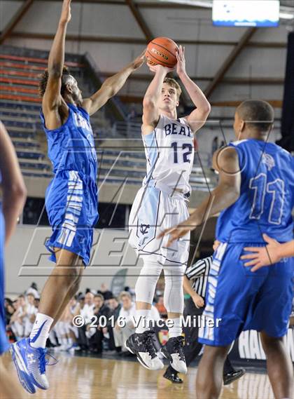 Thumbnail 3 in Curtis vs Central Valley (WIAA 4A Quarterfinal) photogallery.