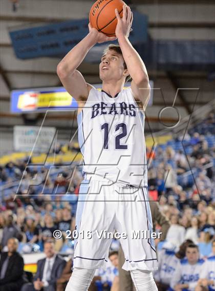 Thumbnail 3 in Curtis vs Central Valley (WIAA 4A Quarterfinal) photogallery.