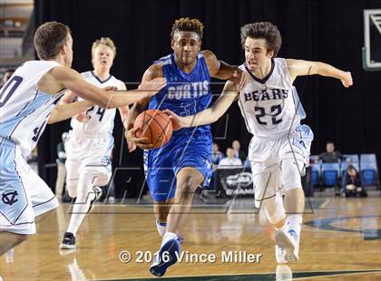 Thumbnail 1 in Curtis vs Central Valley (WIAA 4A Quarterfinal) photogallery.