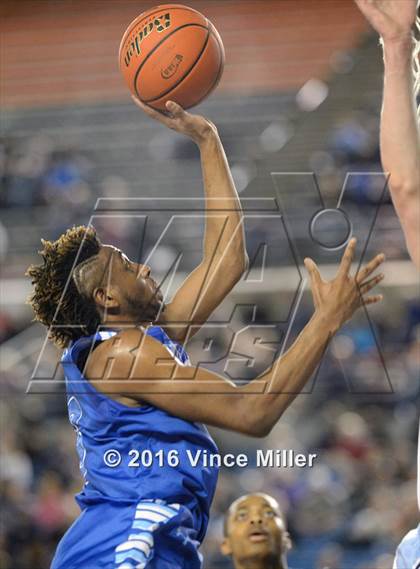 Thumbnail 1 in Curtis vs Central Valley (WIAA 4A Quarterfinal) photogallery.
