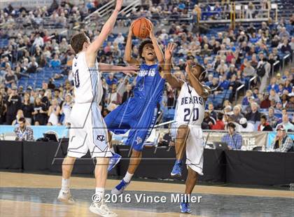 Thumbnail 2 in Curtis vs Central Valley (WIAA 4A Quarterfinal) photogallery.