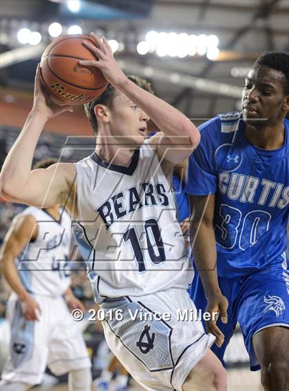 Thumbnail 1 in Curtis vs Central Valley (WIAA 4A Quarterfinal) photogallery.