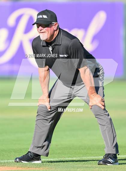 Thumbnail 2 in Yuma Catholic vs. Valley Christian (AIA 3A Final) photogallery.