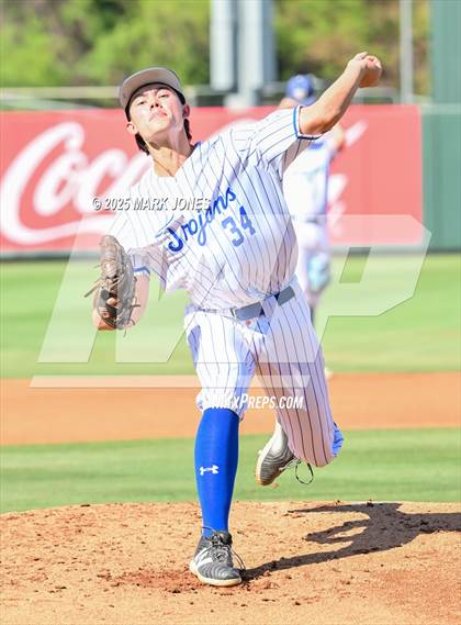 Thumbnail 3 in Yuma Catholic vs. Valley Christian (AIA 3A Final) photogallery.