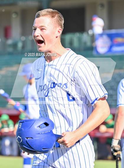 Thumbnail 2 in Yuma Catholic vs. Valley Christian (AIA 3A Final) photogallery.