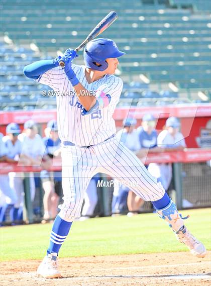 Thumbnail 2 in Yuma Catholic vs. Valley Christian (AIA 3A Final) photogallery.