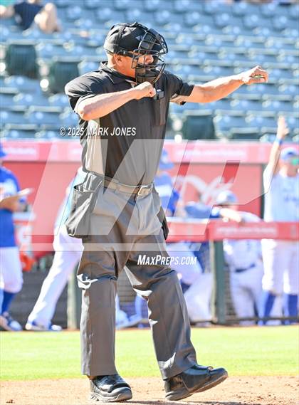 Thumbnail 1 in Yuma Catholic vs. Valley Christian (AIA 3A Final) photogallery.