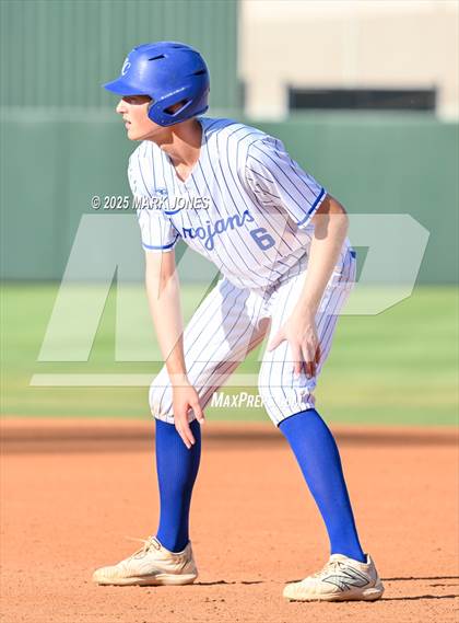 Thumbnail 2 in Yuma Catholic vs. Valley Christian (AIA 3A Final) photogallery.