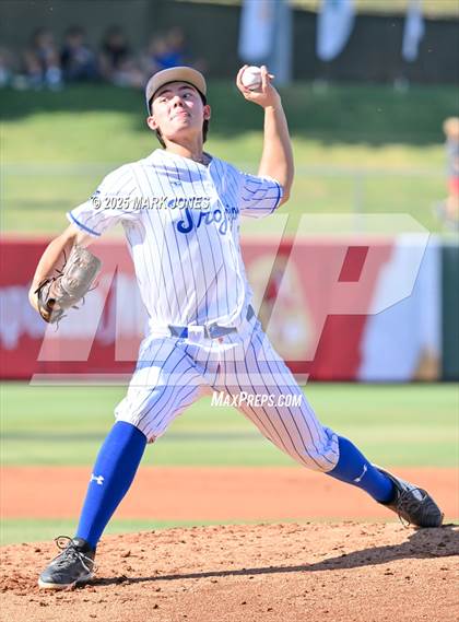 Thumbnail 3 in Yuma Catholic vs. Valley Christian (AIA 3A Final) photogallery.