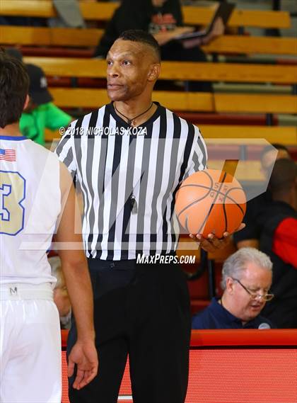 Thumbnail 3 in Santa Margarita vs. Centennial (Nike Extravaganza) photogallery.