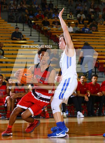Thumbnail 3 in Santa Margarita vs. Centennial (Nike Extravaganza) photogallery.