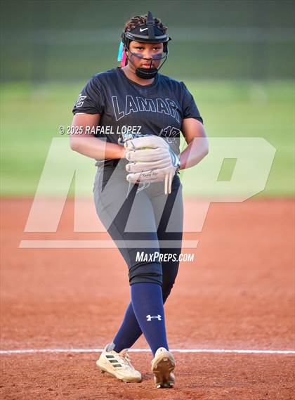 Thumbnail 3 in Lamar Consolidated vs. Galena Park (UIL 5A D1 Softball Bi-District) photogallery.