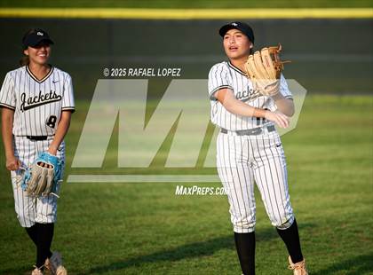 Thumbnail 3 in Lamar Consolidated vs. Galena Park (UIL 5A D1 Softball Bi-District) photogallery.