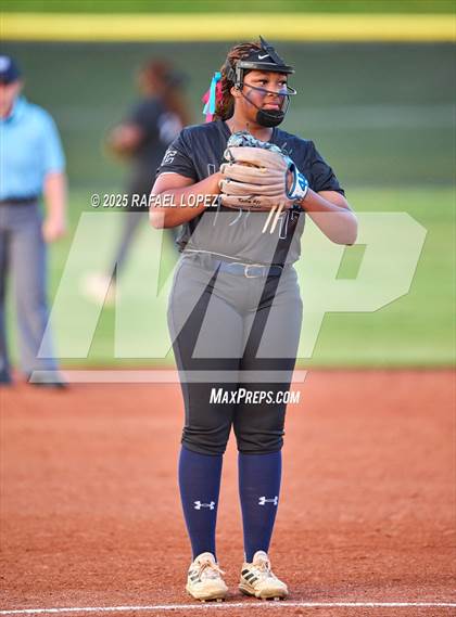 Thumbnail 3 in Lamar Consolidated vs. Galena Park (UIL 5A D1 Softball Bi-District) photogallery.