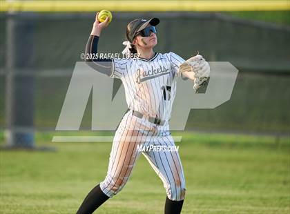Thumbnail 3 in Lamar Consolidated vs. Galena Park (UIL 5A D1 Softball Bi-District) photogallery.