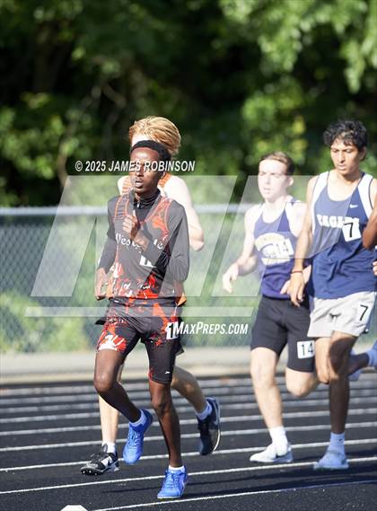 Thumbnail 1 in Gateway Conference Championships (1600m) photogallery.
