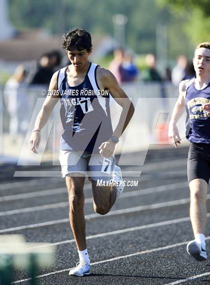 Thumbnail 1 in Gateway Conference Championships (1600m) photogallery.