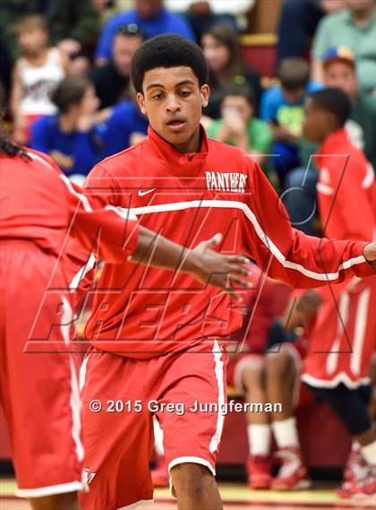 Thumbnail 3 in Saint Mary's vs. Cardinal Newman (CIF NorCal Regional D4 Playoff) photogallery.