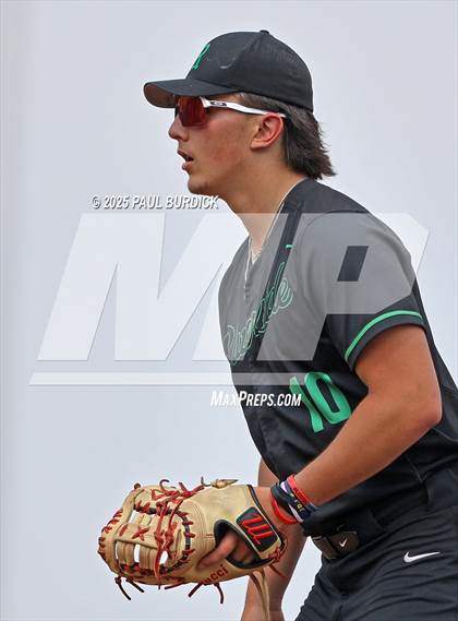 Thumbnail 3 in Mount Carmel vs. Riverside (PIAA 3A Championship) photogallery.
