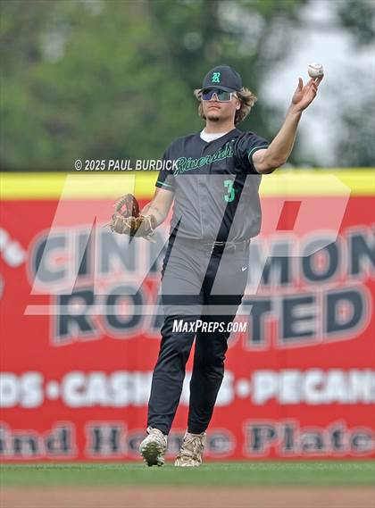 Thumbnail 3 in Mount Carmel vs. Riverside (PIAA 3A Championship) photogallery.