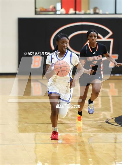 Thumbnail 1 in Henderson vs Gladewater (Bobcat Classic) photogallery.