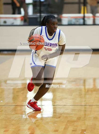 Thumbnail 3 in Henderson vs Gladewater (Bobcat Classic) photogallery.