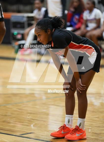 Thumbnail 3 in Henderson vs Gladewater (Bobcat Classic) photogallery.