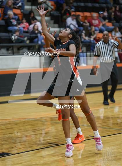 Thumbnail 1 in Henderson vs Gladewater (Bobcat Classic) photogallery.