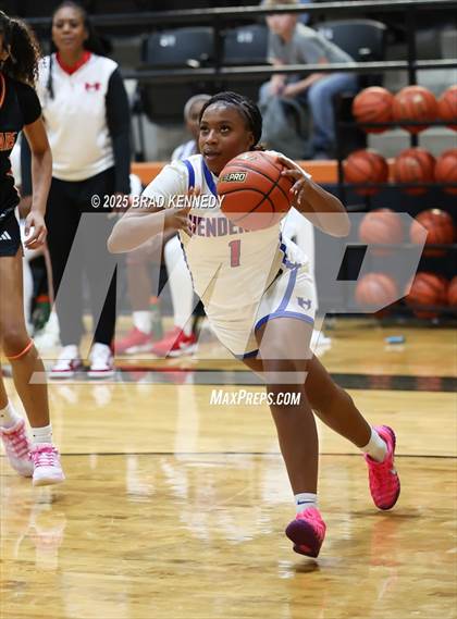 Thumbnail 1 in Henderson vs Gladewater (Bobcat Classic) photogallery.