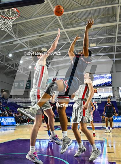 Thumbnail 1 in Windermere Prep vs. Mater Dei (City of Palms Classic) photogallery.