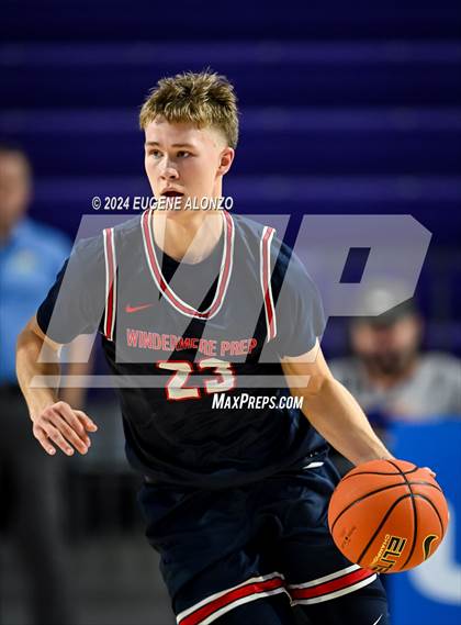Thumbnail 2 in Windermere Prep vs. Mater Dei (City of Palms Classic) photogallery.