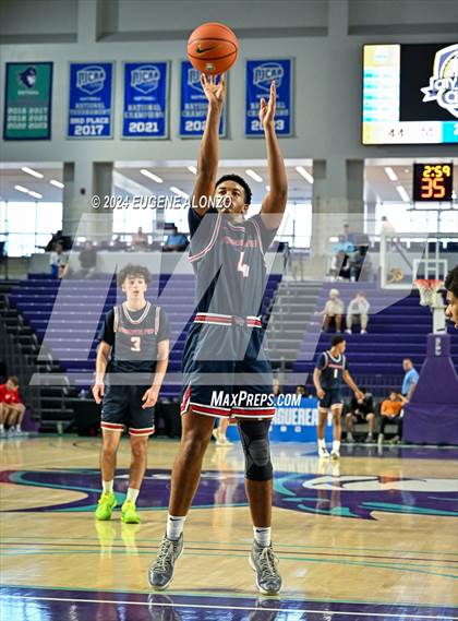 Thumbnail 2 in Windermere Prep vs. Mater Dei (City of Palms Classic) photogallery.