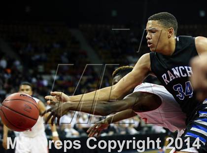 Thumbnail 1 in Highlands Ranch vs Denver East (CHSAA 5A Great 8) photogallery.