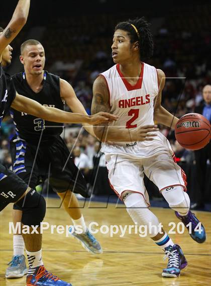 Thumbnail 2 in Highlands Ranch vs Denver East (CHSAA 5A Great 8) photogallery.